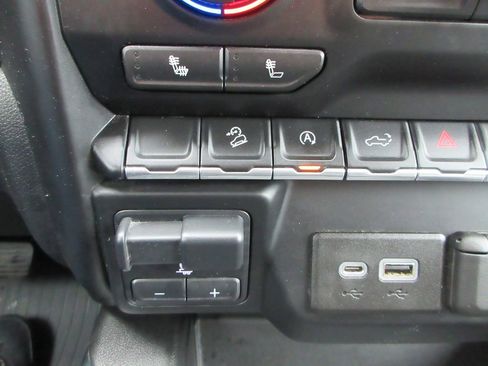 Used 2020 Chevrolet Silverado 1500 LT Trail Boss image 35