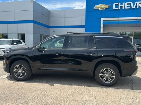 New 2026 Chevrolet Traverse LT w/ LPO, Floor Liner Package AWD/4WD image 7
