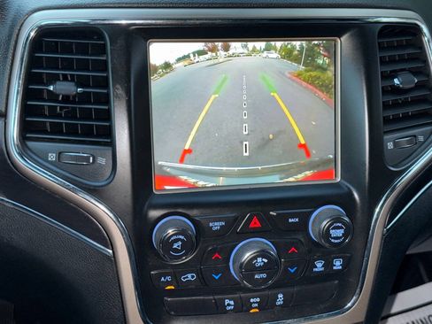 Used 2014 Jeep Grand Cherokee Limited AWD/4WD image 21