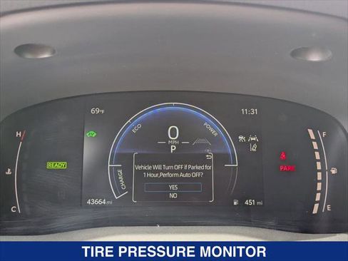 Used 2025 Toyota Camry SE FWD image 16