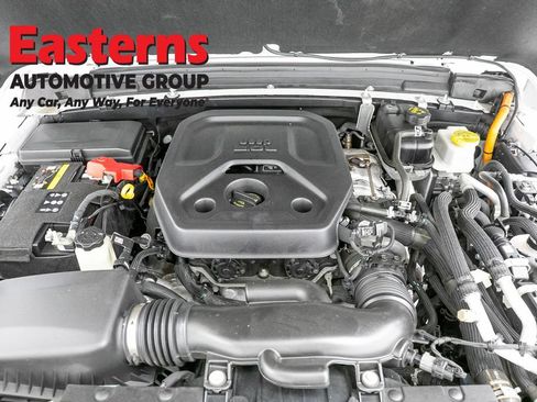 Used 2023 Jeep Wrangler Unlimited AWD/4WD image 7