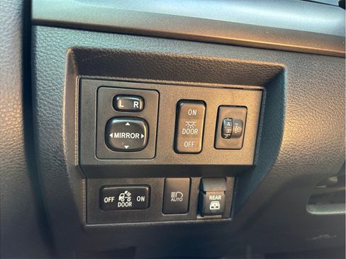 Used 2021 Toyota Tundra SR5 RWD image 33