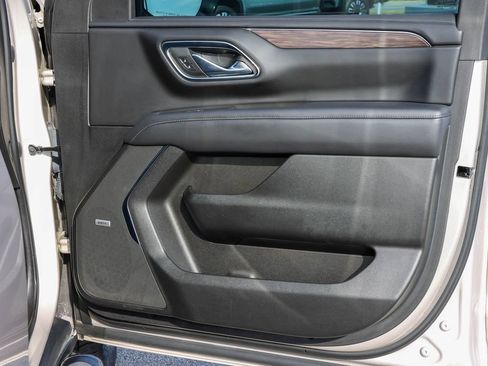 Used 2023 Chevrolet Tahoe Z71 AWD/4WD image 18