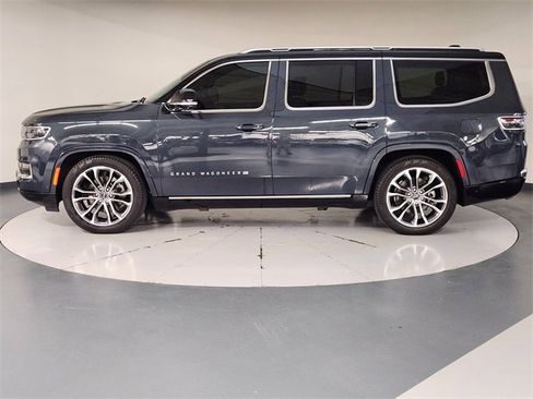 Used 2024 Jeep Grand Wagoneer Series III image 5