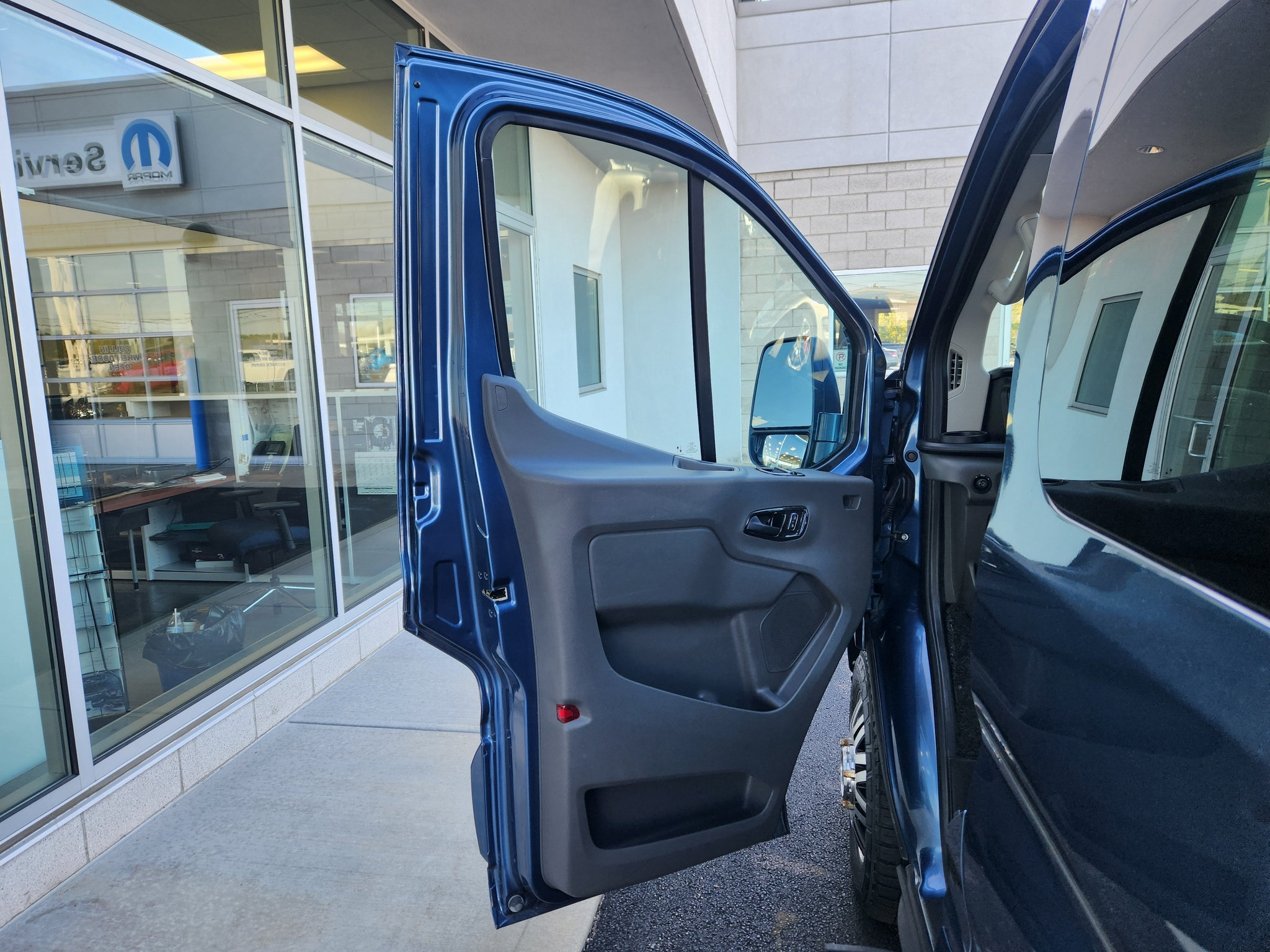 Used 2023 Ford Transit 150 Low Roof AWD image 32