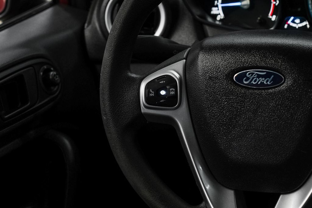 Used 2017 Ford Fiesta SE FWD image 21