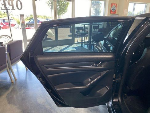 Used 2021 Honda Accord Sport image 13