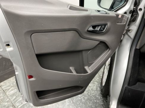 Used 2020 Ford Transit 150 XLT RWD image 6