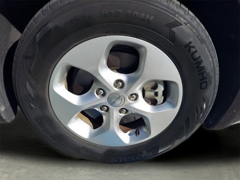 Used 2017 Chrysler Pacifica Touring-L Plus w/ Advanced Safetytec Group image 12