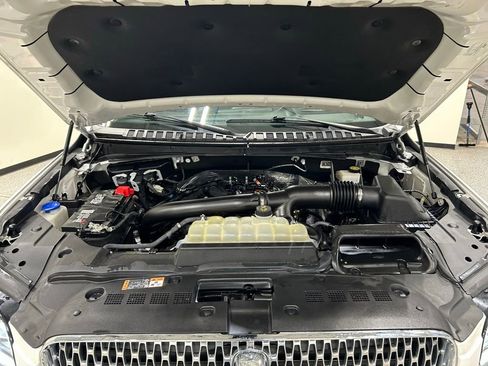 Certified 2023 Lincoln Navigator L Reserve AWD/4WD image 34