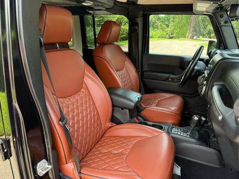 Used 2015 Jeep Wrangler Unlimited Sport w/ Quick Order Package 24S AWD/4WD image 20