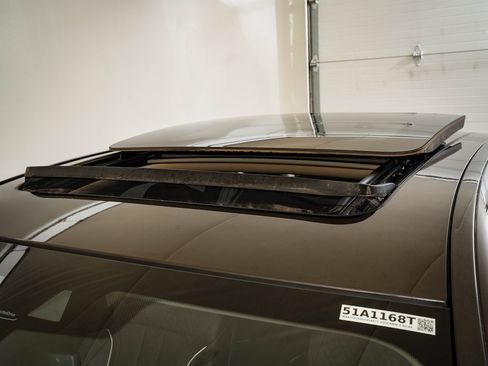 Used 2016 BMW 750i xDrive image 14