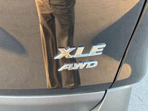 Certified 2022 Toyota RAV4 XLE Premium image 11