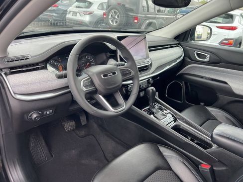 Used 2022 Jeep Compass Latitude AWD/4WD image 9