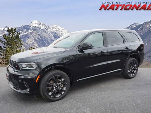 Used 2025 Dodge Durango GT AWD/4WD image 1