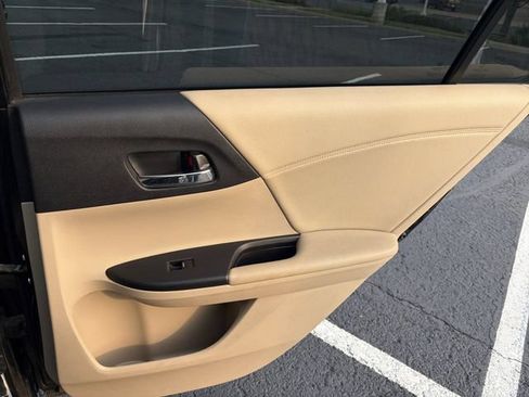 Used 2014 Honda Accord EX-L image 35