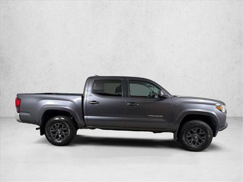 Used 2021 Toyota Tacoma SR5 AWD/4WD image 2