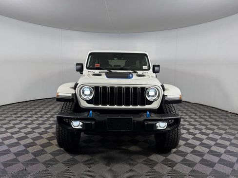 Used 2024 Jeep Wrangler Unlimited Rubicon 4xe AWD/4WD image 2