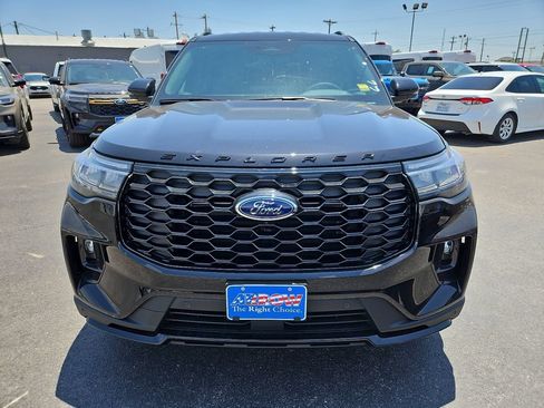 New 2026 Ford Explorer ST-Line RWD image 3