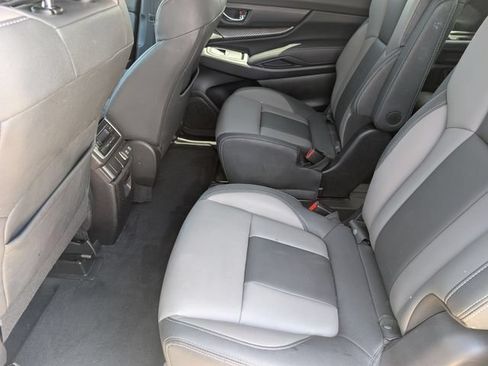 Used 2022 Subaru Ascent Onyx Edition AWD/4WD image 18