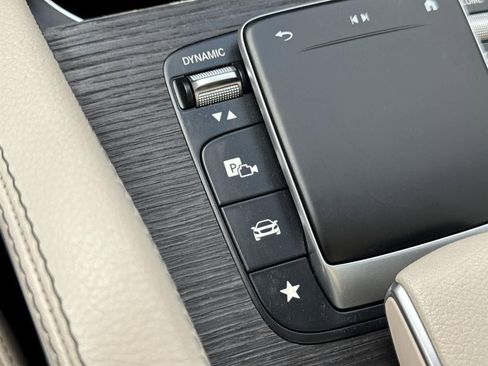 Used 2021 Mercedes-Benz GLE 450 4MATIC w/ 3rd Row Seat Package image 19