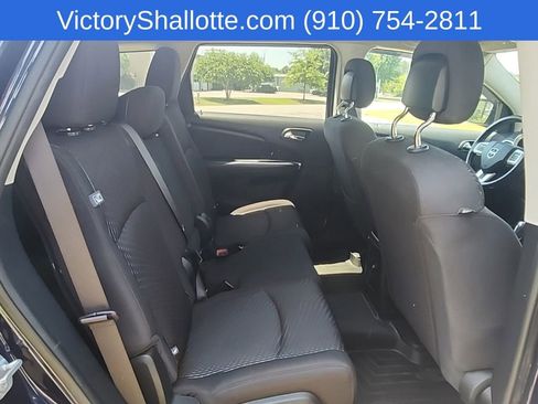 Used 2017 Dodge Journey Crossroad FWD image 31