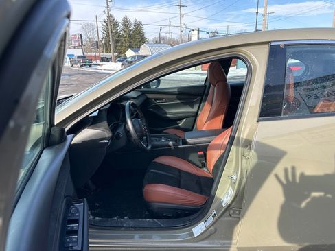 Used 2024 MAZDA MAZDA3 s image 9