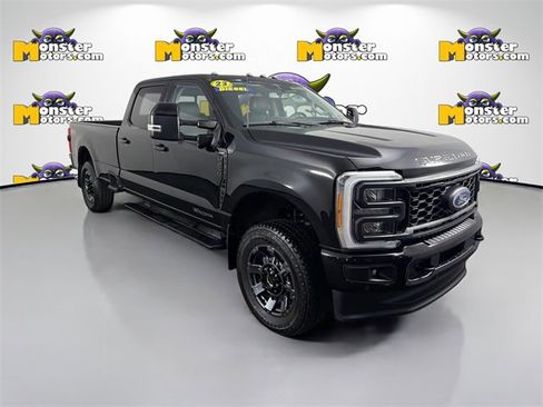 Used 2023 Ford F250 Lariat w/ Lariat Ultimate Package image 3