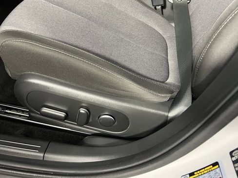 Used 2024 Hyundai Ioniq 5 SE image 26