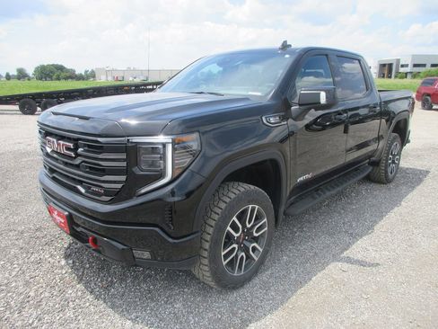 New 2026 GMC Sierra 1500 AT4 w/ AT4 Premium Package AWD/4WD image 12
