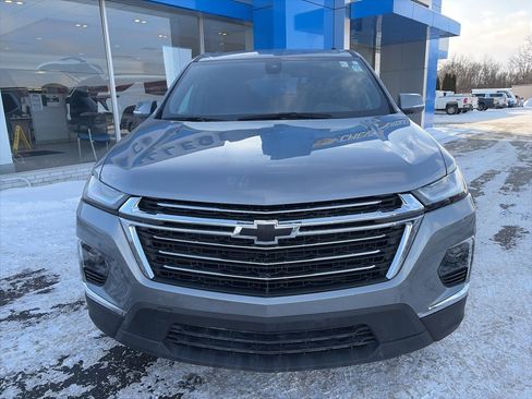 Used 2023 Chevrolet Traverse LT image 4