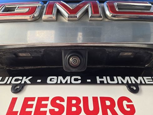 Used 2023 GMC Yukon XL Denali image 57