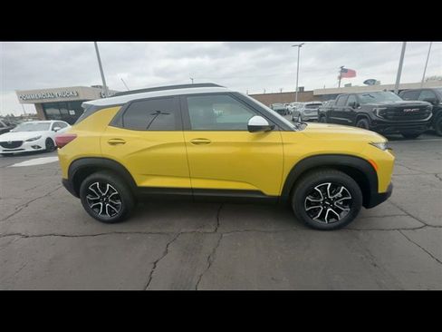 Certified 2023 Chevrolet TrailBlazer ACTIV w/ Sun and Liftgate Package image 9