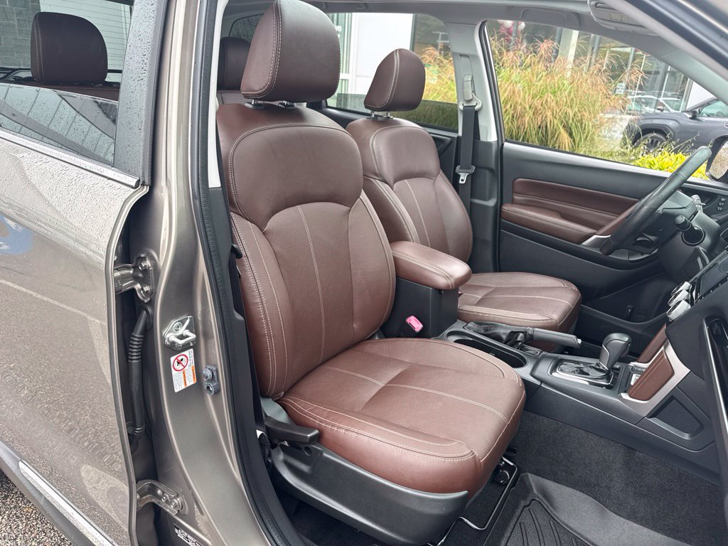 Used 2017 Subaru Forester 2.5i Touring AWD/4WD image 23