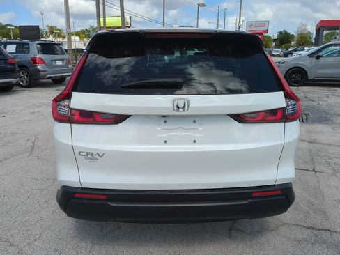 Used 2023 Honda CR-V LX image 5