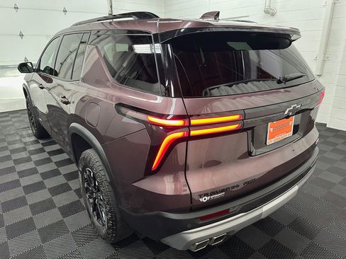 Used 2024 Chevrolet Traverse Z71 AWD/4WD image 8