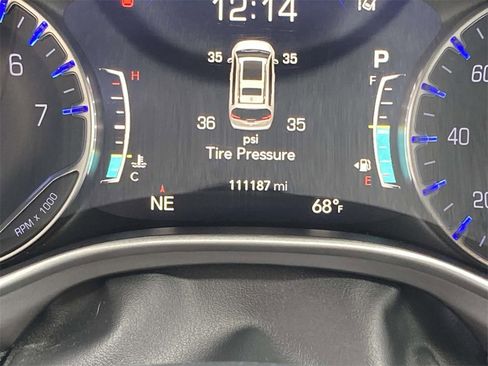 Used 2021 Chrysler Pacifica Touring-L image 20