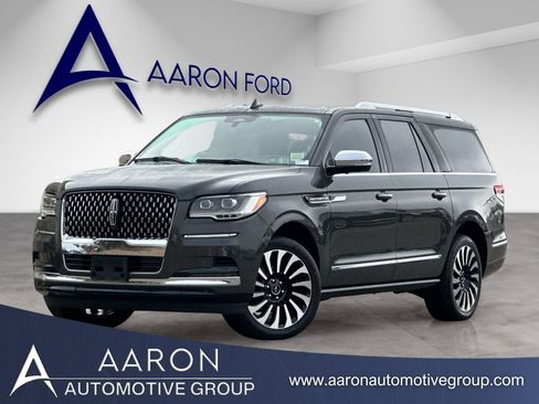 Used 2022 Lincoln Navigator L Black Label AWD/4WD image 1