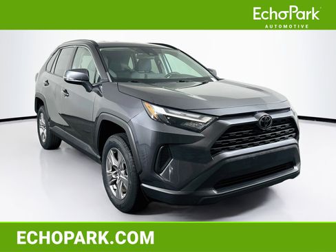 Used 2022 Toyota RAV4 XLE AWD/4WD image 1