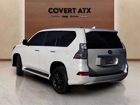Used 2023 Lexus GX 460 Premium image 3