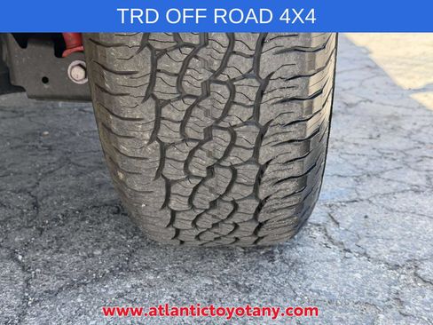 Used 2024 Toyota Tacoma TRD Off-Road AWD/4WD image 10