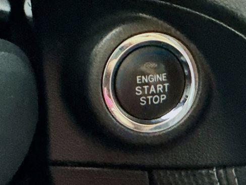 Used 2020 Subaru Forester Premium AWD/4WD image 19