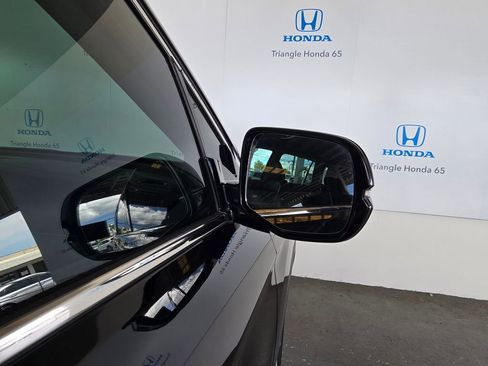 Used 2021 Honda Pilot Touring image 38