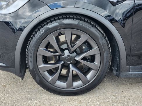 Used 2024 Tesla Model X AWD/4WD image 10