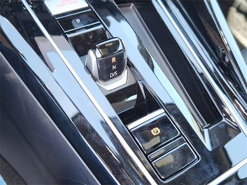 New 2025 Volkswagen GTI SE image 18