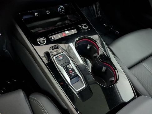 Used 2025 Audi A5 2.0T Premium Plus w/ Premium Plus AWD/4WD image 15