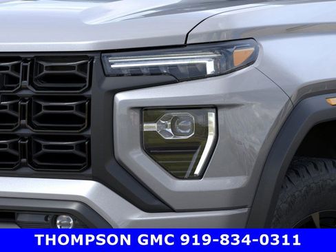 New 2025 GMC Canyon Elevation w/ Convenience Package image 10