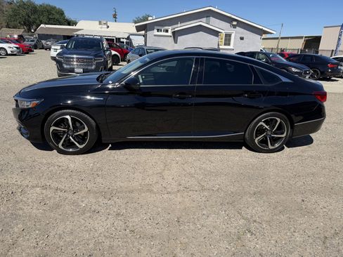 Used 2018 Honda Accord EX-L image 8