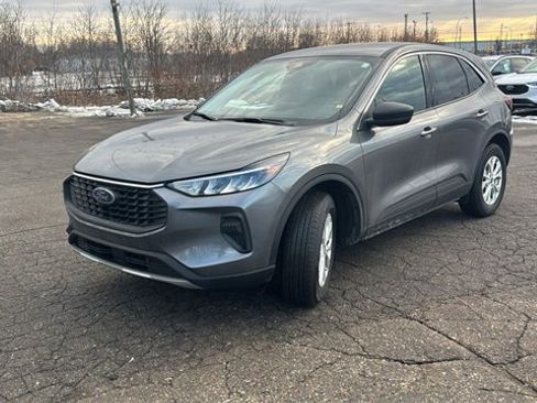 Used 2023 Ford Escape Active image 7