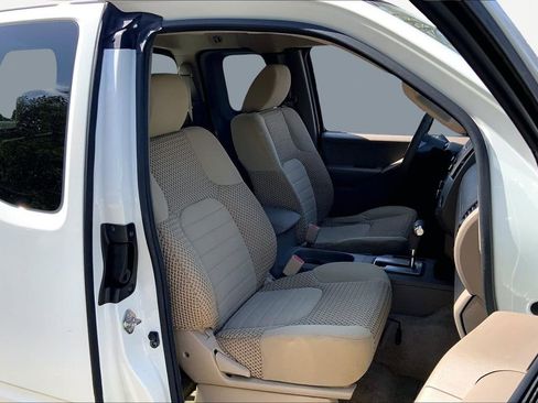 Used 2017 Nissan Frontier 2WD King Cab image 18